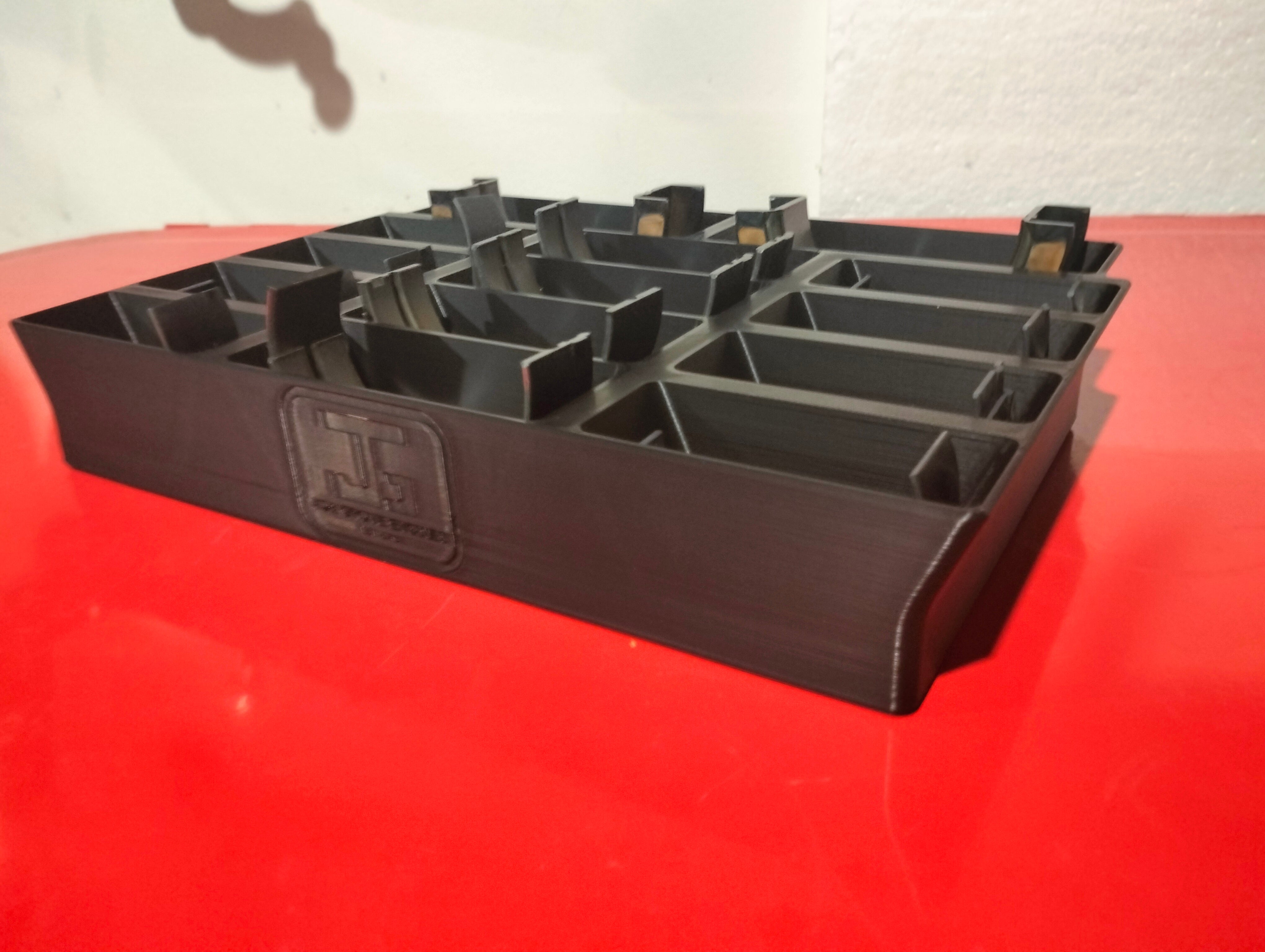 V8 main and big end bearing tray