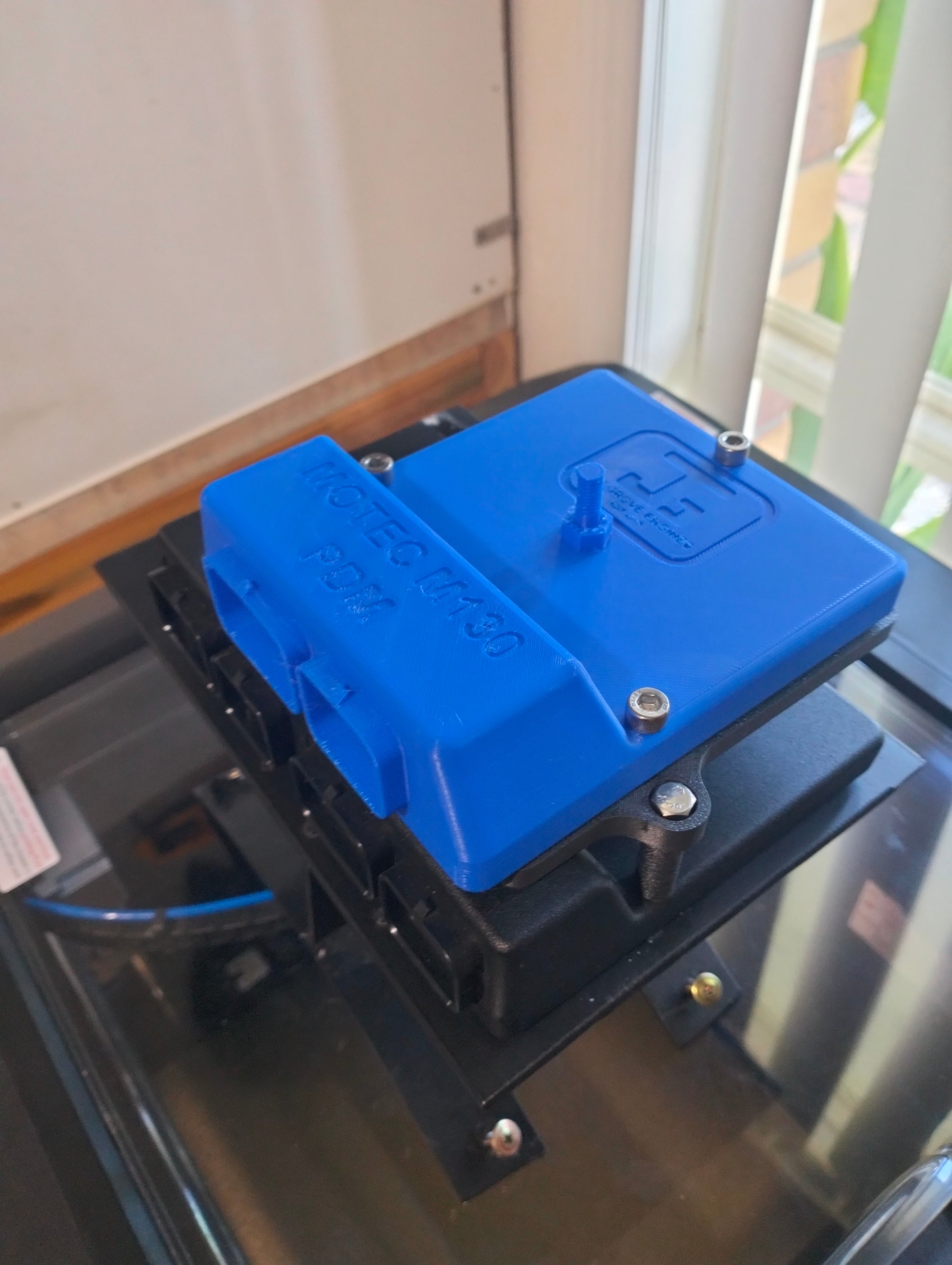 Motec M150 to twin Motec PDM mount